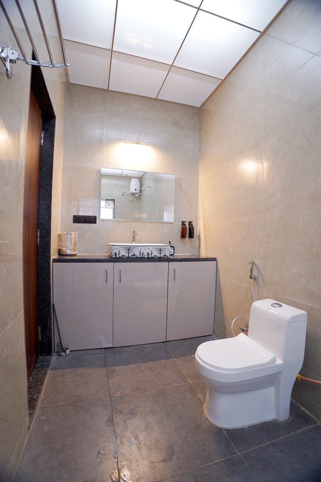 Bedrooms & Interiors - The Grand Vista